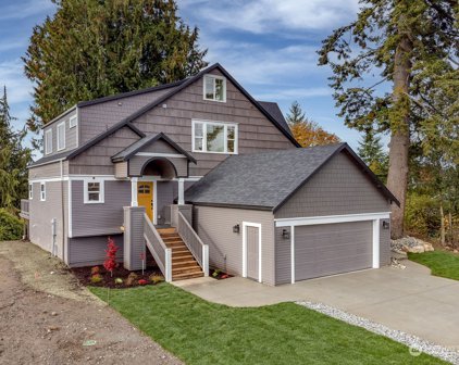1230 Hillcrest Drive, Snohomish