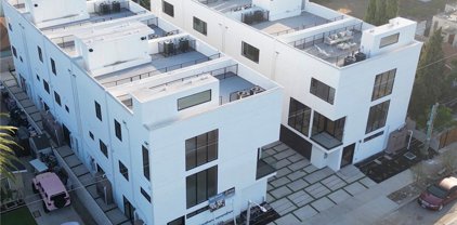 5731 N Canvas Court, North Hollywood