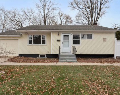 168 Charter Oaks Avenue, Brentwood