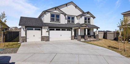 2685 Meridian Ct, West Richland