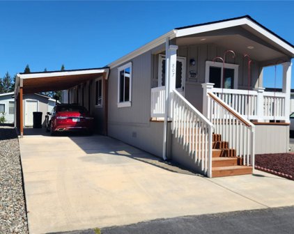 807 Mountain Villa Drive, Enumclaw