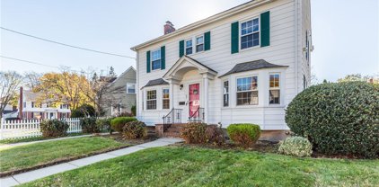 62 Beacon Circle, Cranston