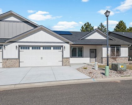 1109 N Country Club Dr, Deer Park