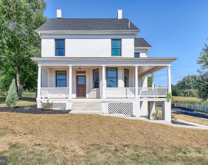 590 Chestnut Hill Rd, York