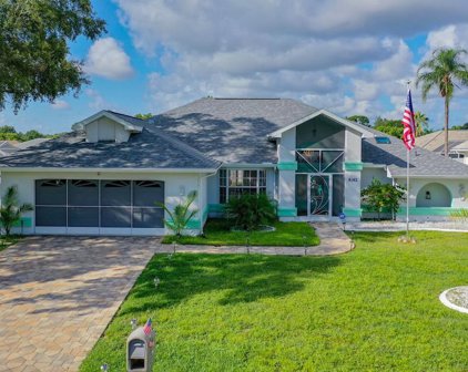 8142 Winding Oak Lane, Spring Hill