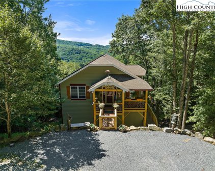 171 Rhododendron Drive, Beech Mountain