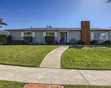 6685 Michaeljohn Dr, La Jolla