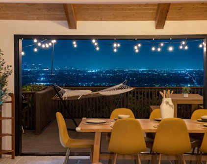 4040  Mantova Dr, Los Angeles