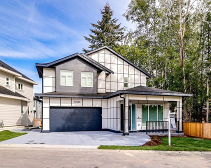 17869 E Barnston Drive, Surrey