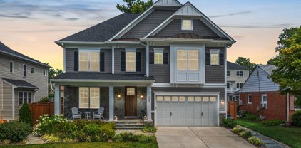 4405 Colchester Dr, Kensington