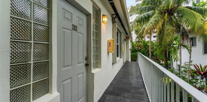 1622 Bay Rd, Miami Beach