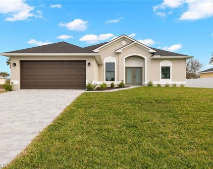 327 NW 17th Terrace, Cape Coral