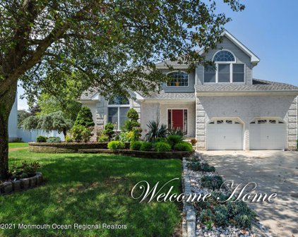 223 Crest Hill Road, Toms River