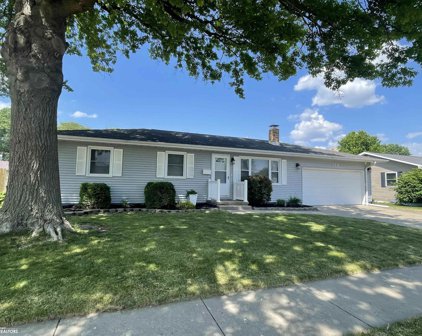 138  Greenbrier  Drive, Burlington