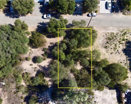 3095 7th Street, Clearlake
