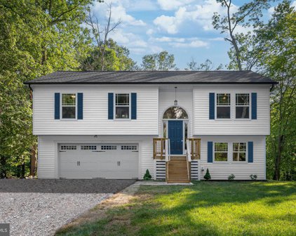 135 New Providence Dr, Ruther Glen