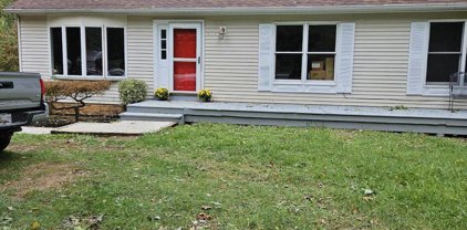 10018 Crystal Falls Dr, Hagerstown