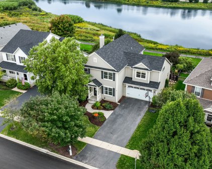 243 Bluegrass Parkway, Oswego