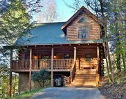 2209 Flying Squirrel Way, Sevierville image