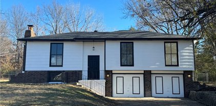 6911 Searcy Drive, Kansas City