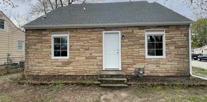 801 Colonial, Machesney Park