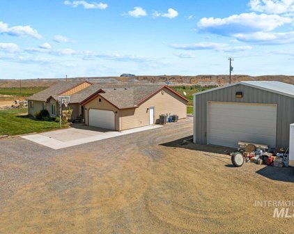 16390 State Hwy 78, Melba