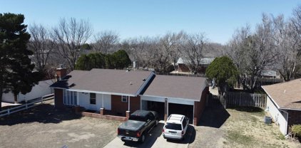 2207 Cherokee Rd, Garden City