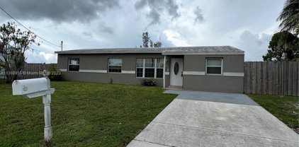 2421 Sw 50th Ter, Fort Lauderdale