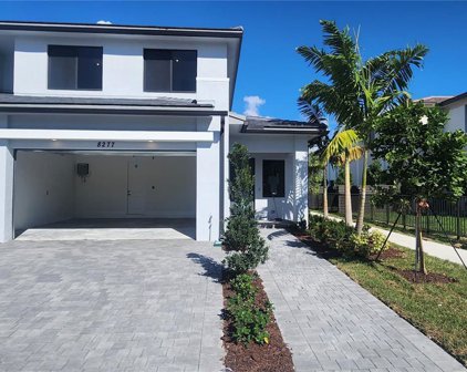 8277 Sw 121th Terrace, Miami