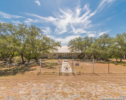 20620 Low Bluff Rd, Helotes