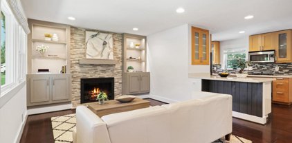 614 Kingsley Rd Sw, Vienna