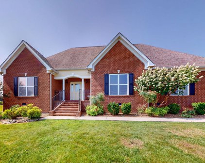 126 McDale Rd, Shelbyville