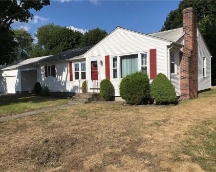 8 Cranberry  Road, North Providence