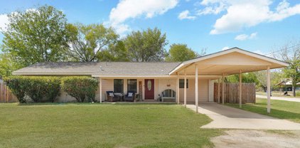 611 Zig Zag Ave, Devine