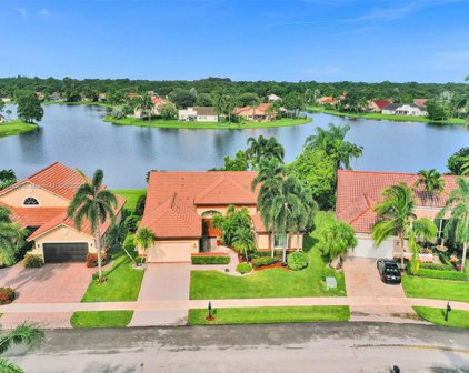 3120 Peachtree Cir, Davie