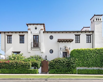 8066  Clinton St, Los Angeles