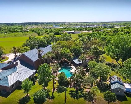 321 Weiss Rd, New Braunfels