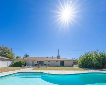 2539 W Avenue K, Lancaster