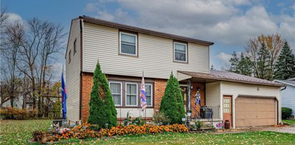21 Lyrae Drive, Amherst
