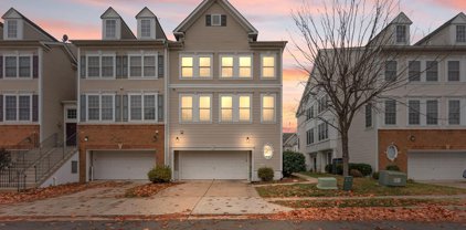 9884 Sounding Shore Ln, Bristow