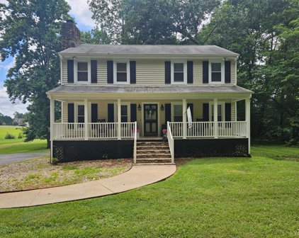 200 Shady Oak Lane, Forest
