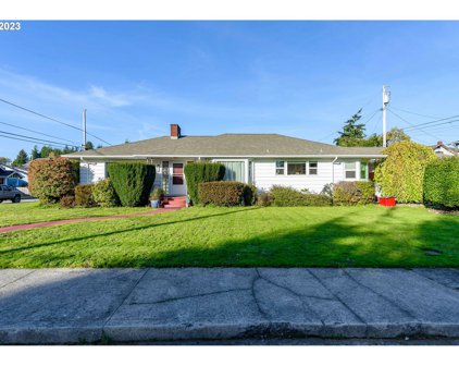 580 DELAWARE ST, North Bend