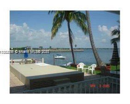 7946 East Dr Unit #104, North Bay Village
