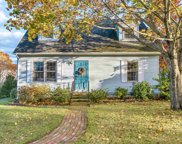 11 Ledgeview Drive, Rochester image