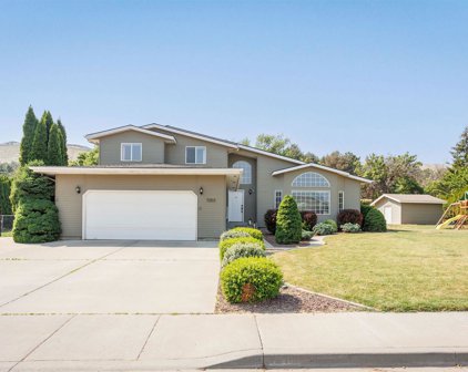 7203 W 15th Ave, Kennewick