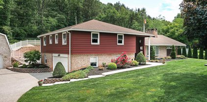 5624 Midhill Rd, Spring Grove