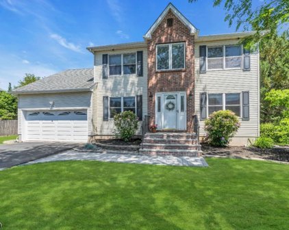 426 Conover Dr, Hillsborough Twp.