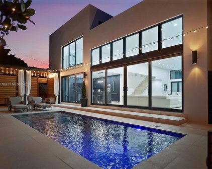 741 Ne 80th St, Miami