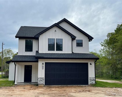 3822 Cedar St, Damon