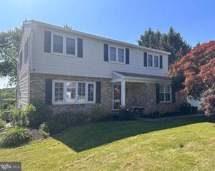 131 Lehman Dr, York